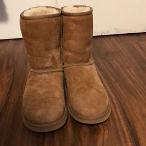 Classic short ugg boots